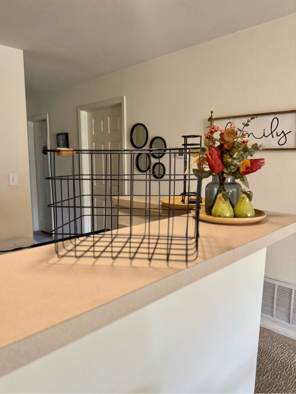 Modern Farmhouse Black Wire Storage Basket with Wooden Handle - Home Accents